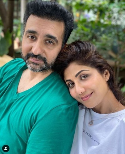 Raj Kundra reached the theater covering his face with a jacket