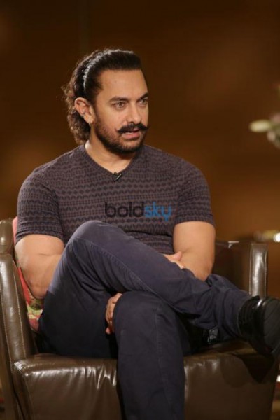 Know why Aamir Khan left social media?  video that went viral