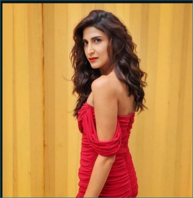 Why Aahana Kumra seeks Union Health Minister's help? Know the reason here