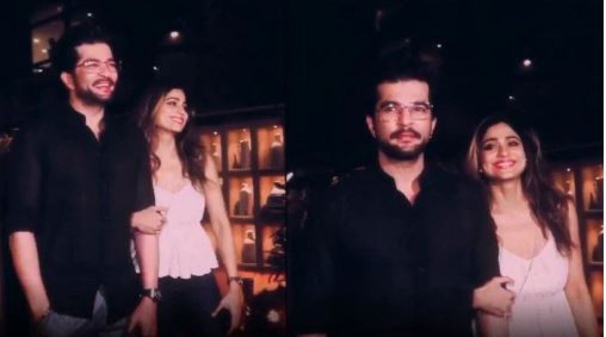 Shamita spotted on a dinner date with Raqesh, her face glowing with joy
