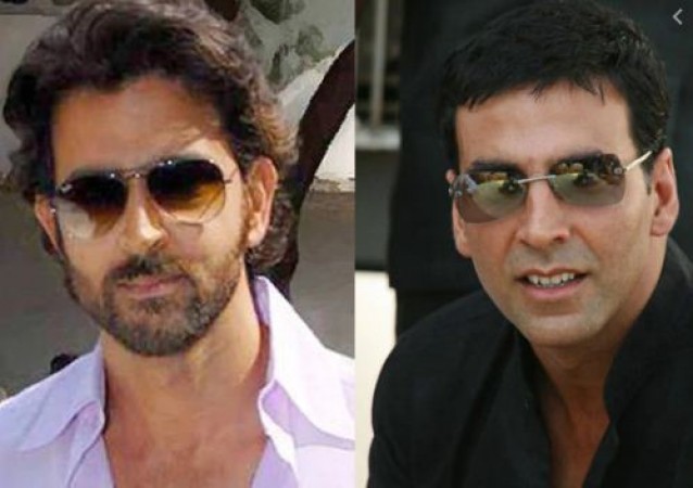 Akshay Kumar and Hrithik Roshan supports public curfew