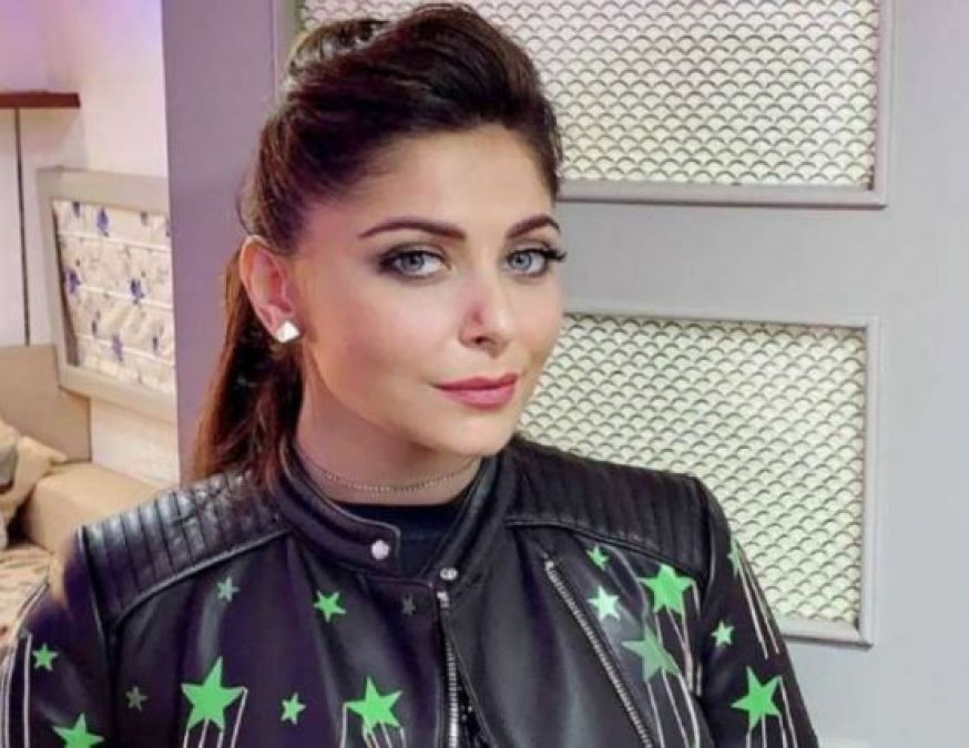 Know these things about Corona victim Kanika Kapoor