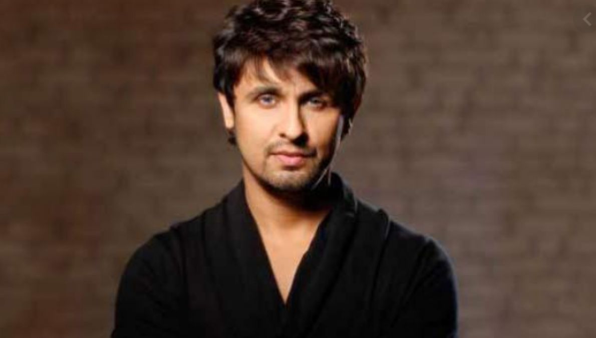 Sonu Nigam opens its bungalow on Mud Island for Corona patients