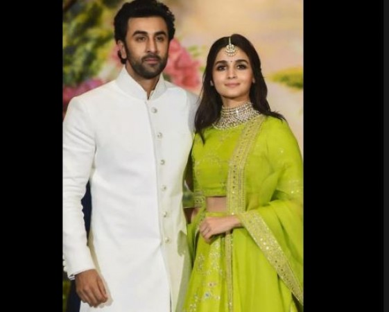 Ranbir Kapoor said on the question of marriage, 'I have not been bitten by a mad dog that I should tell the date'