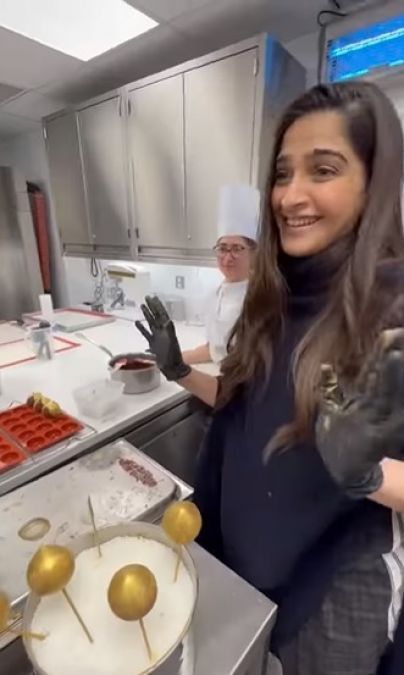 प्रेग्नेंट सोनम कपूर को चढ़ा फ़ूड फरेविंग का चस्का, लंदन में बनाना सिख रही है ये डिश