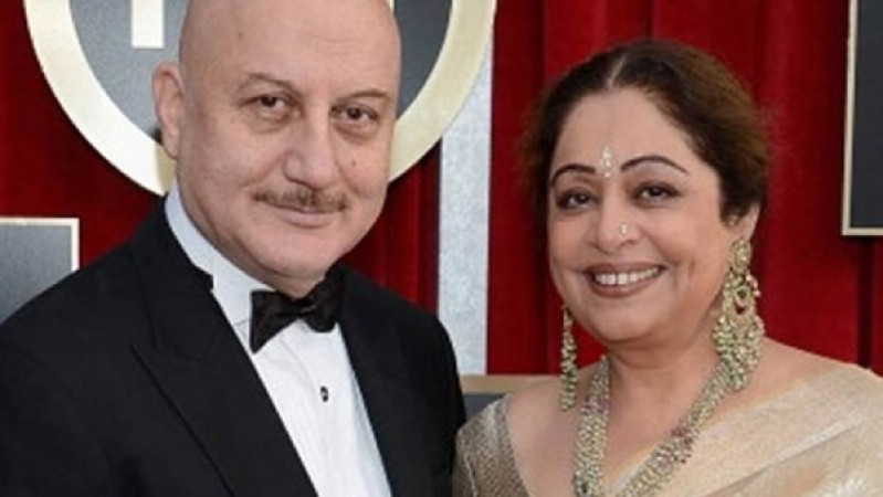Kirron Kher's first picture revealed after cancer treatment