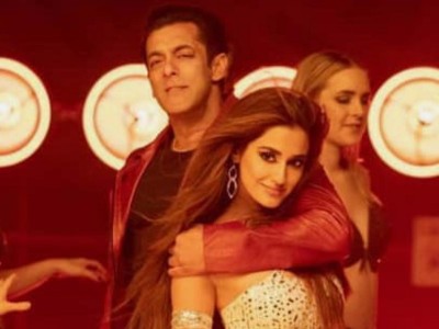 Teaser of Radhe's fourth song 'Zoom Zoom' released, Salman rocking with Disha Patani