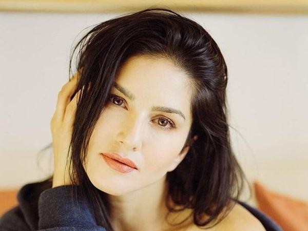 Sunny Leone thanks fans for birthday wishes in this different style , check post here