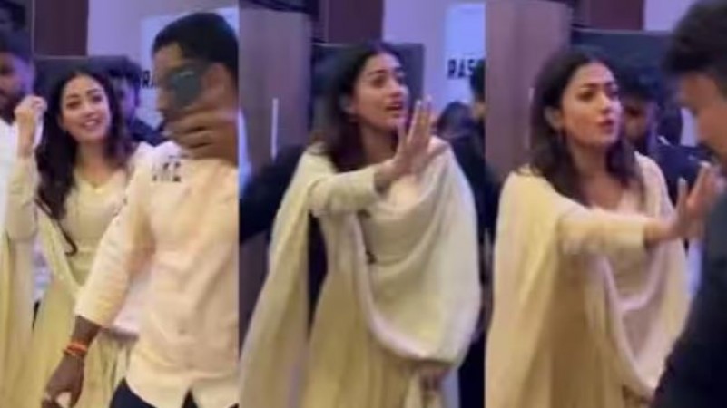 VIDEO! Fan was taking selfie with Rashmika Mandanna, suddenly the guard pushed him and then...