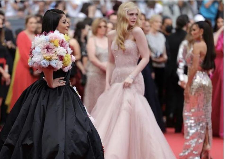 Cannes 2022: Aishwarya arrived at the red carpet in a black ruffle flower gown;