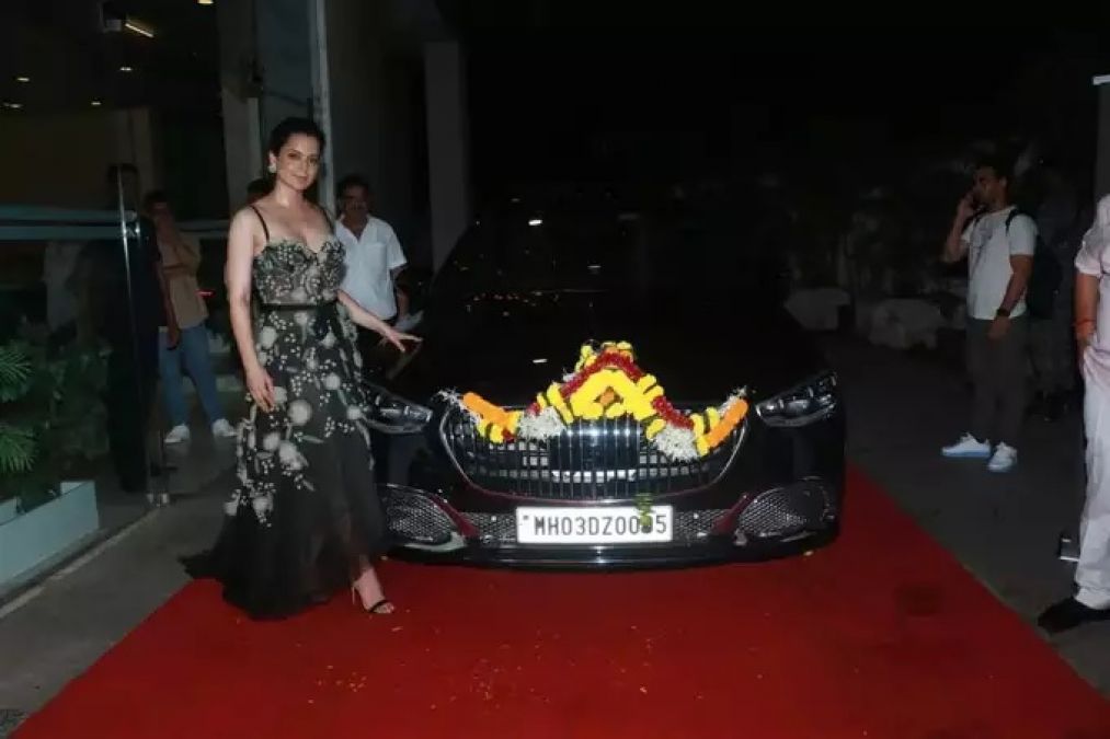 Kangana bought the most expensive car so far, First Indian to buy luxury sedan car