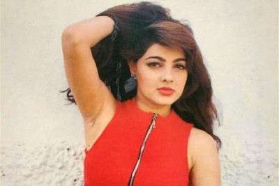 Mamta Kulkarni used to get films on call due to underworld, now she is living like this
