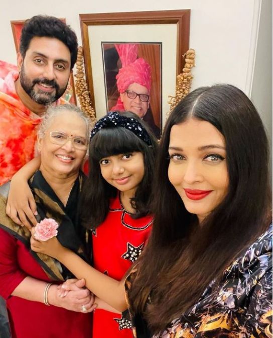 Aishwarya returns early from Cannes Film Festival to celebrate mom's birthday
