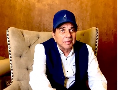 Dharmendra's tears came out as he remembers Dilip Kumar, says, 'I am still not over this shock'