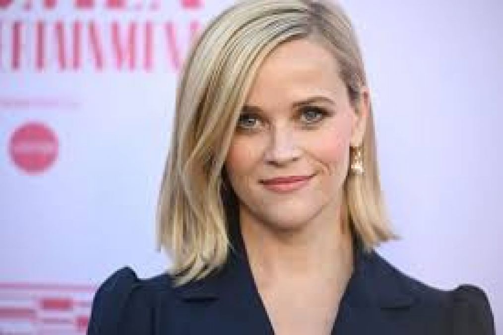 Reese Witherspoon is dreaming of traveling to this country