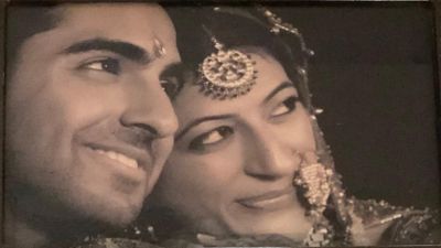 शादी की 10वीं सालगिरह पर आयुष्मान ने शेयर पत्नी ताहिरा के साथ खूबसूरत फोटो