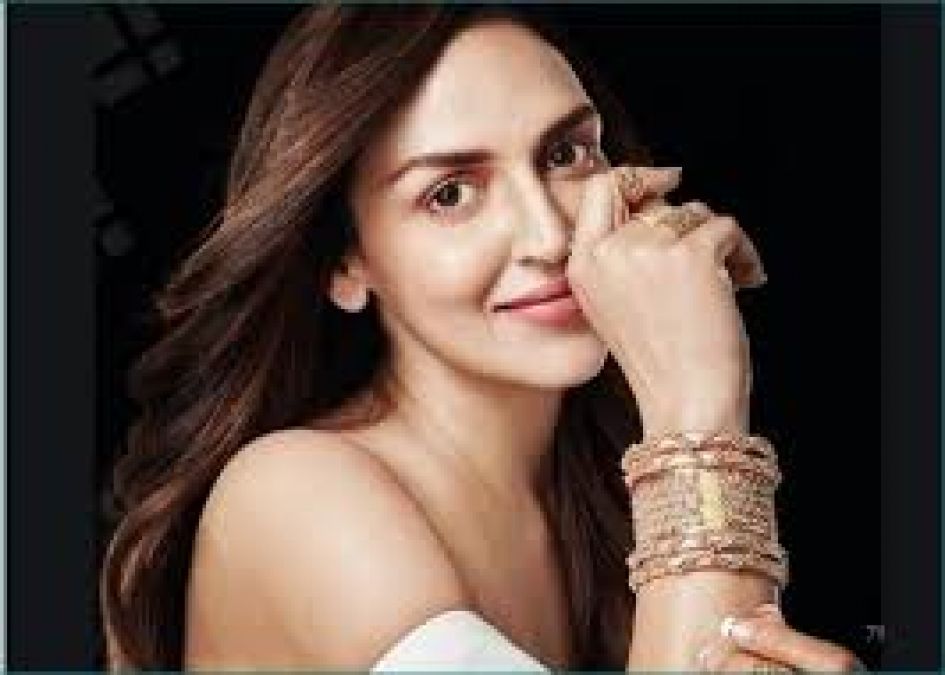 Know why Esha Deol made a distance from films?