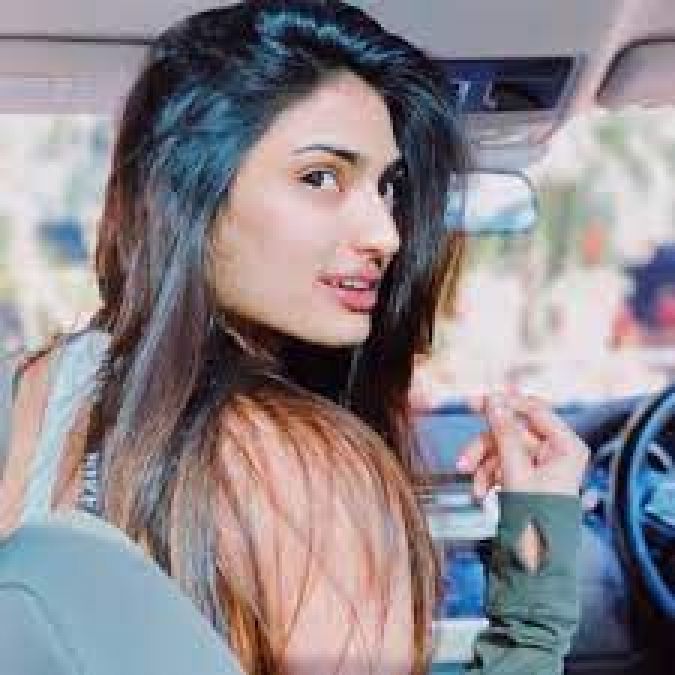 Athiya Shetty made headlines not because of her films but because of...
