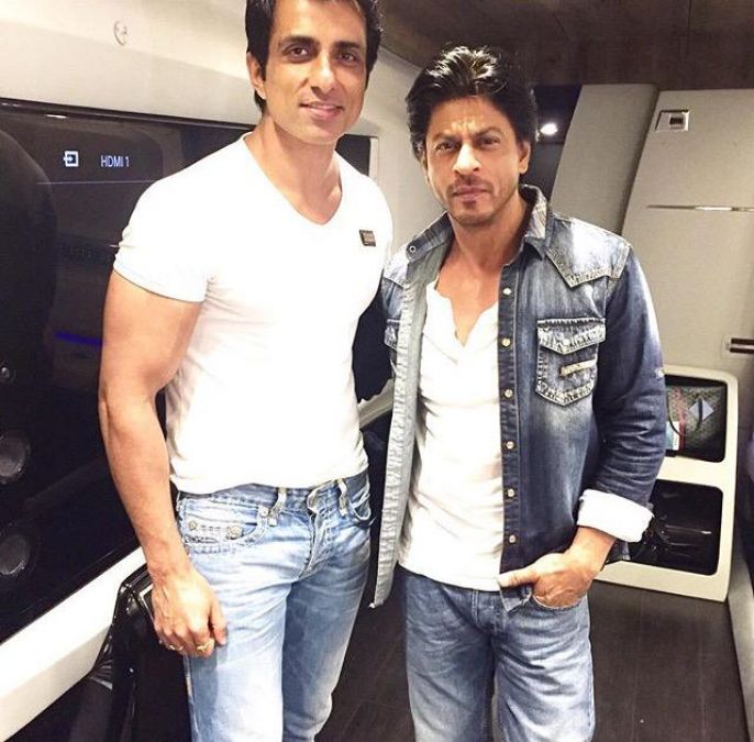 Fan wants to celebrate his birthday like Shahrukh Khan, demands from Sonu Sood