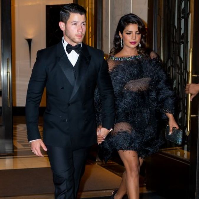 Nick Jonas makes a special plan with Priyanka for their first wedding anniversary
