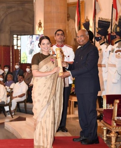 People furious over transgender receiving Padma Shri award, Kangana responded