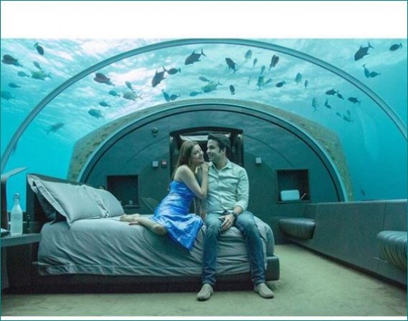 काजल ने पति संग शेयर की अंडरवॉटर हनीमून रूम की तस्वीरें