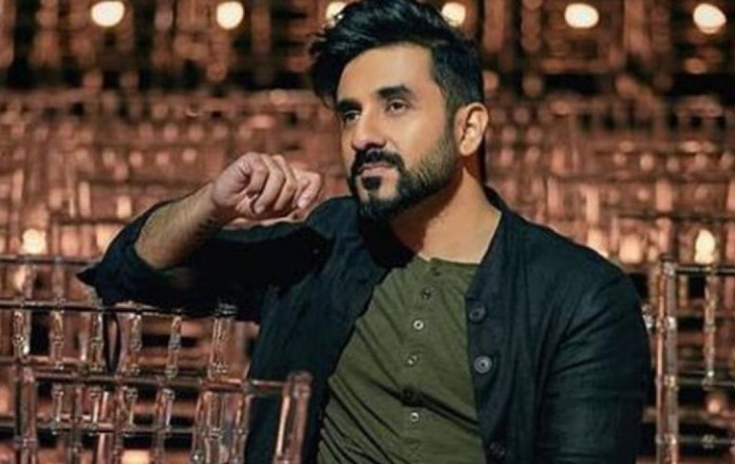 Find out who is comedian 'Vir Das'? Whose poetry brought a storm to India