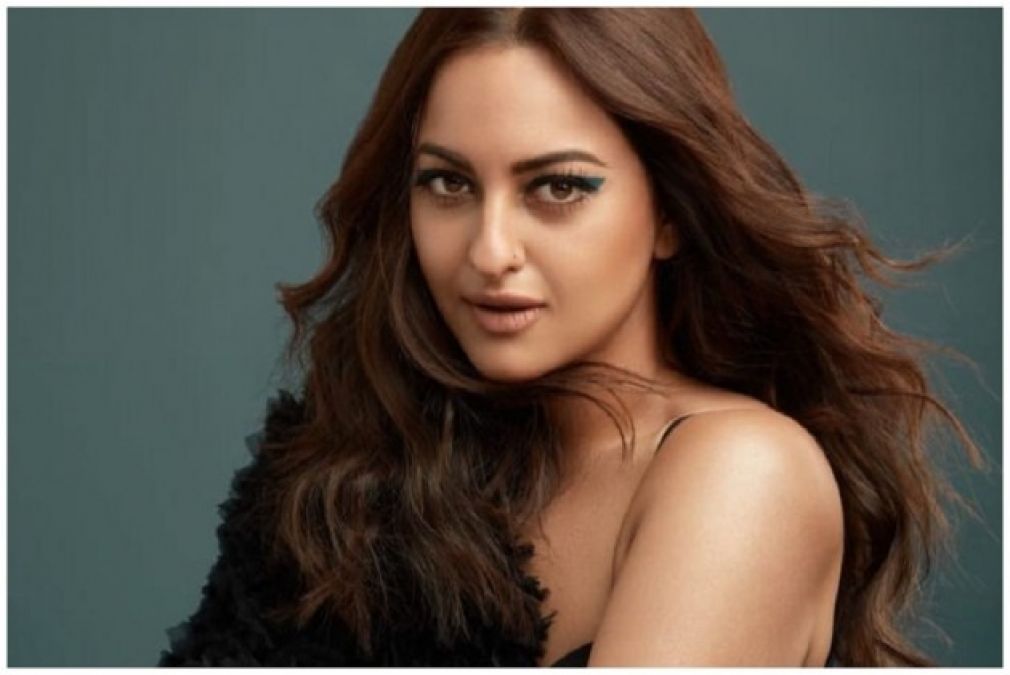 Sonakshi Sinha's hot and sexy ad shoot is  setting social media on fire