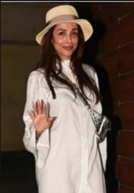 Malaika once again became a victim of trolling, only seen in shirt late at night