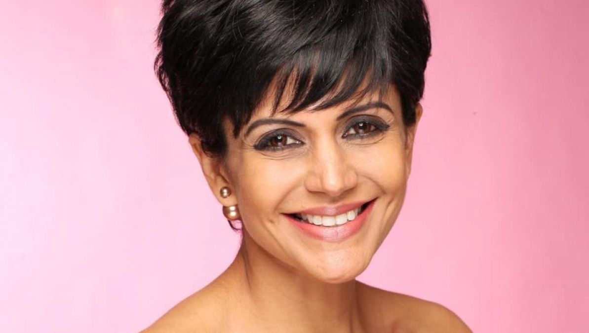 Here is the secret of Mandira Bedi's sexy figure, see how she works on her fitness