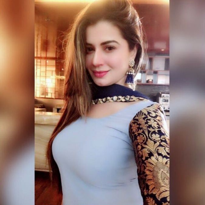 Kainaat Arora shares beautiful photos, fans going crazy