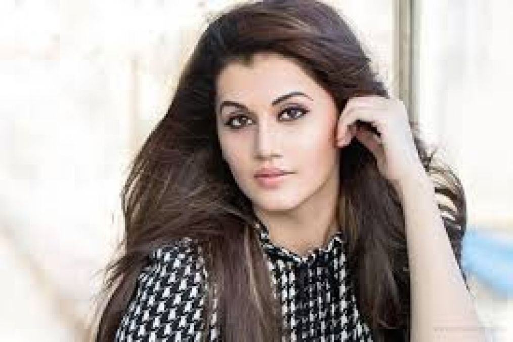 Taapsee Pannu's controversial comment on Urvashi Rautela