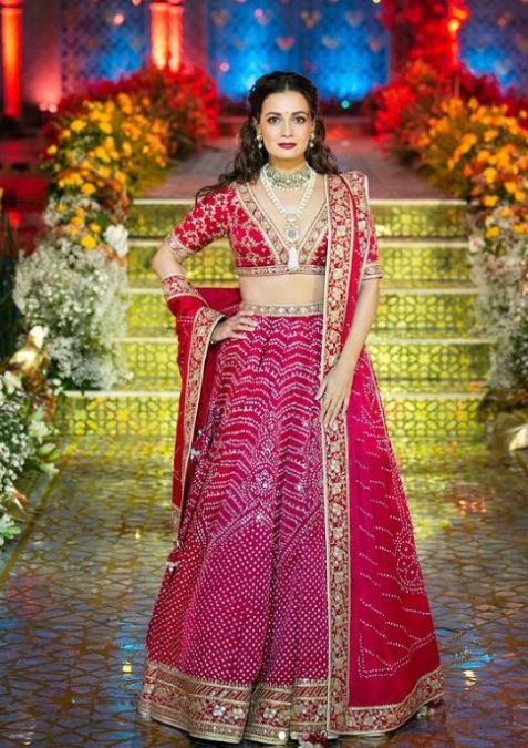 Dia Mirza looked gorgeous wearing a lehenga worth Rs 3,04,000