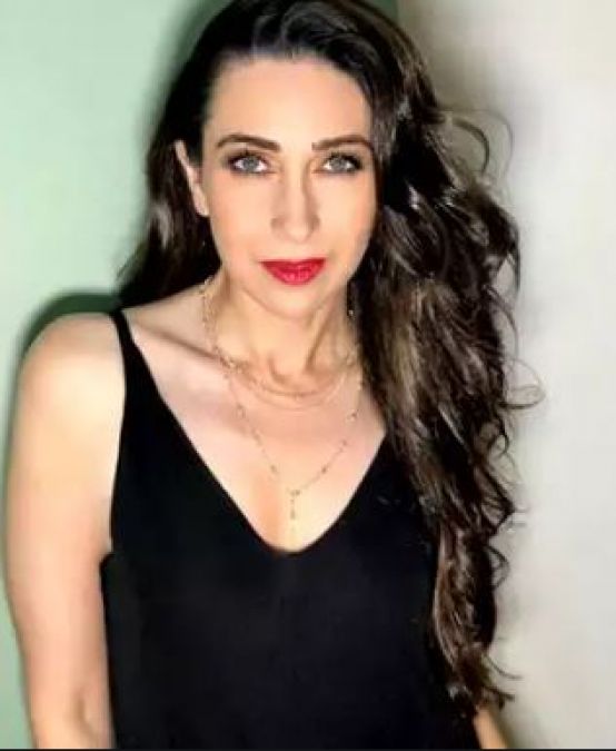 Karisma Kapoor shares her old picture, ask question for fans