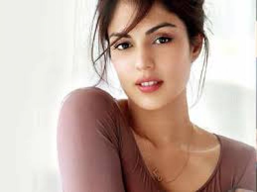 1 and a half kg of cannabis recovered from Rhea Chakraborty's house