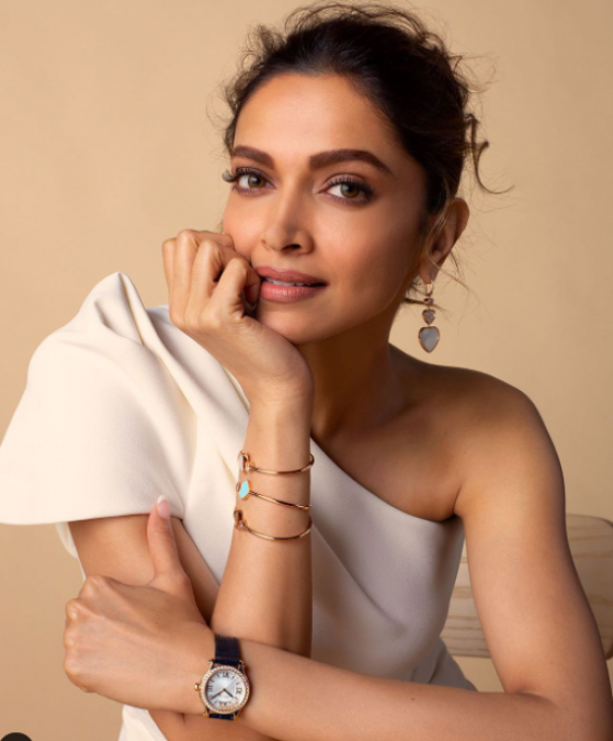 Deepika Padukone became only Indian to receive 'Global Achievers Award'