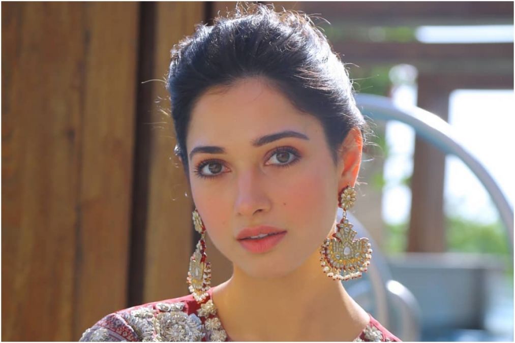 Beauty Queen Tamannaah Bhatia's hot look surfaced, watch video here