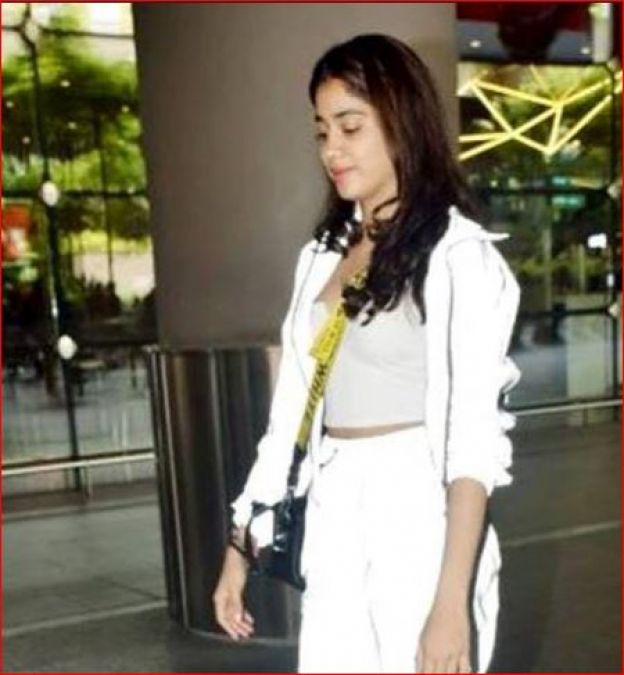 This look of Janhavi Kapoor is worth millions, see photos