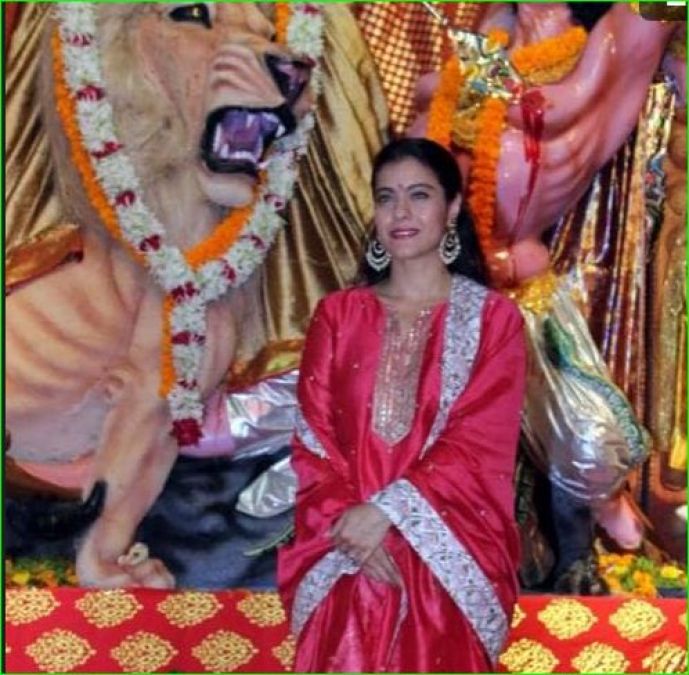 Kajol seen celebrating Durga Pooja with her mother and sister