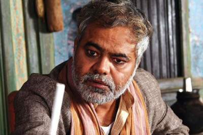 Sanjay Mishra shared picture, says 