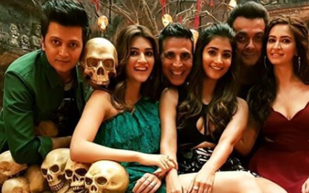 Housefull 4: Makers are all set to treat fans with the Shaitan Ka Sala