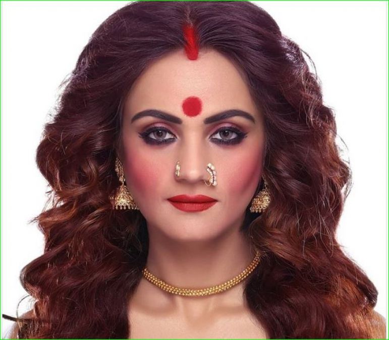 This actress adopted nine forms of Goddess Durga, shared different picture every day