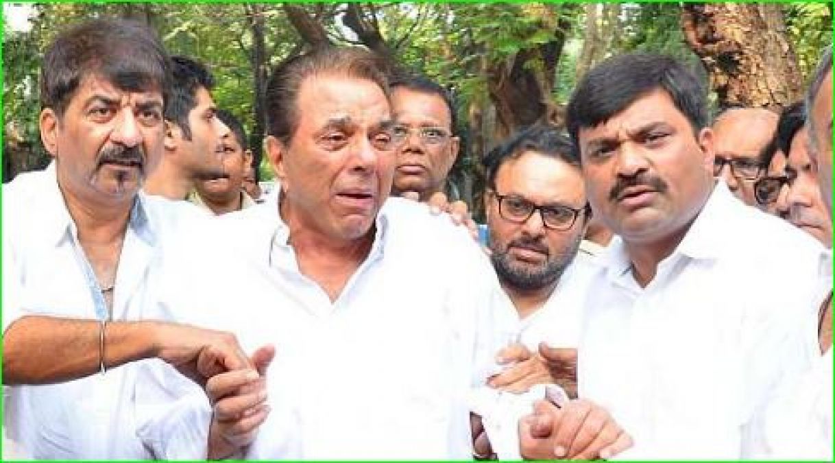 Dharmendra admitted in the hospital for 3 days due to this disease