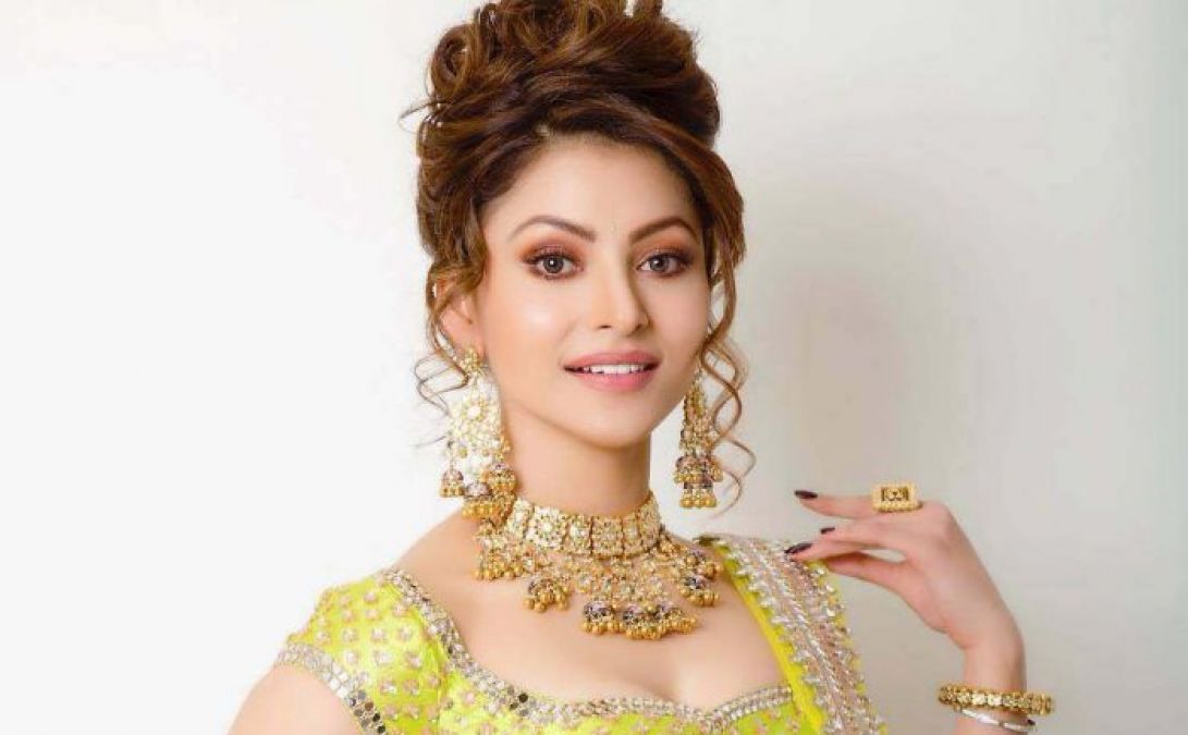 Urvashi Rautela wins hearts with her bold dance, fans go crazy