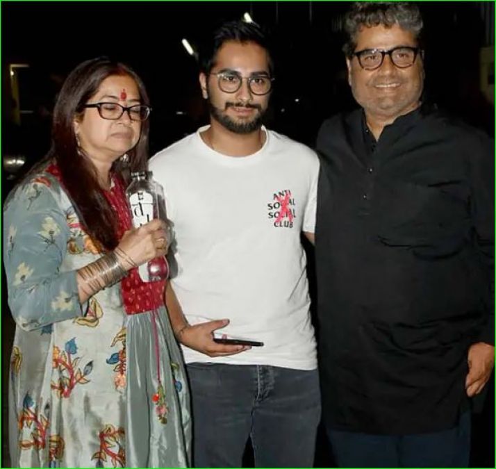 Farhan appeared with his girlfriend at the premiere of 'The Sky Is Pink'