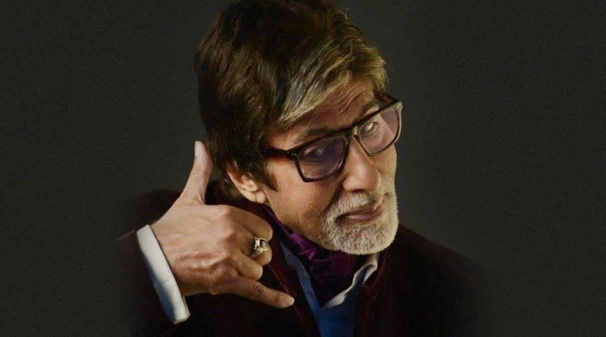 Amitabh Bachchan gives special message to his fans on Birthday