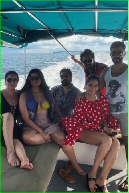 Sonam Kapoor goes on vacation to celebrate birthday of sister's boyfriend