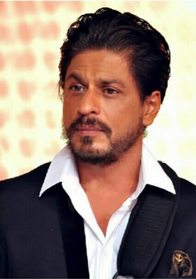 Bollywood actress supports Shah Rukh Khan by sharing poetry