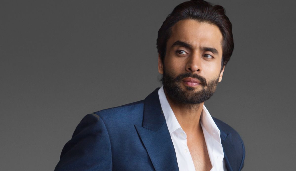 Bollywood actor Jackky Bhagnani gets forced to create Gujarati version of this song