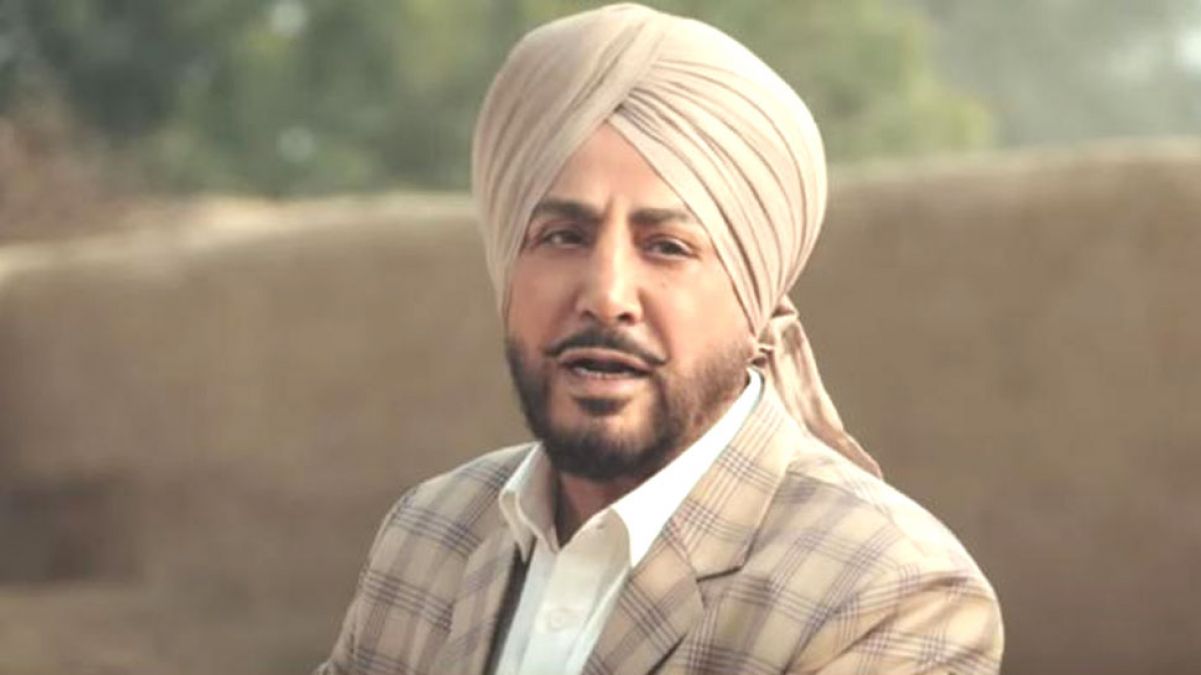 Singer Gurdas Maan gets surrounded by difficulties again, Durga Puja Committee lodged complaint
